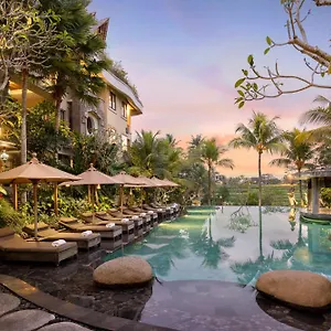 Resort Kuwarasan A Pramana Experience *****