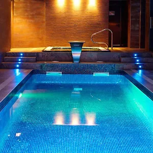 https://acacias-lloret-de-mar.catalonia-hotels.com