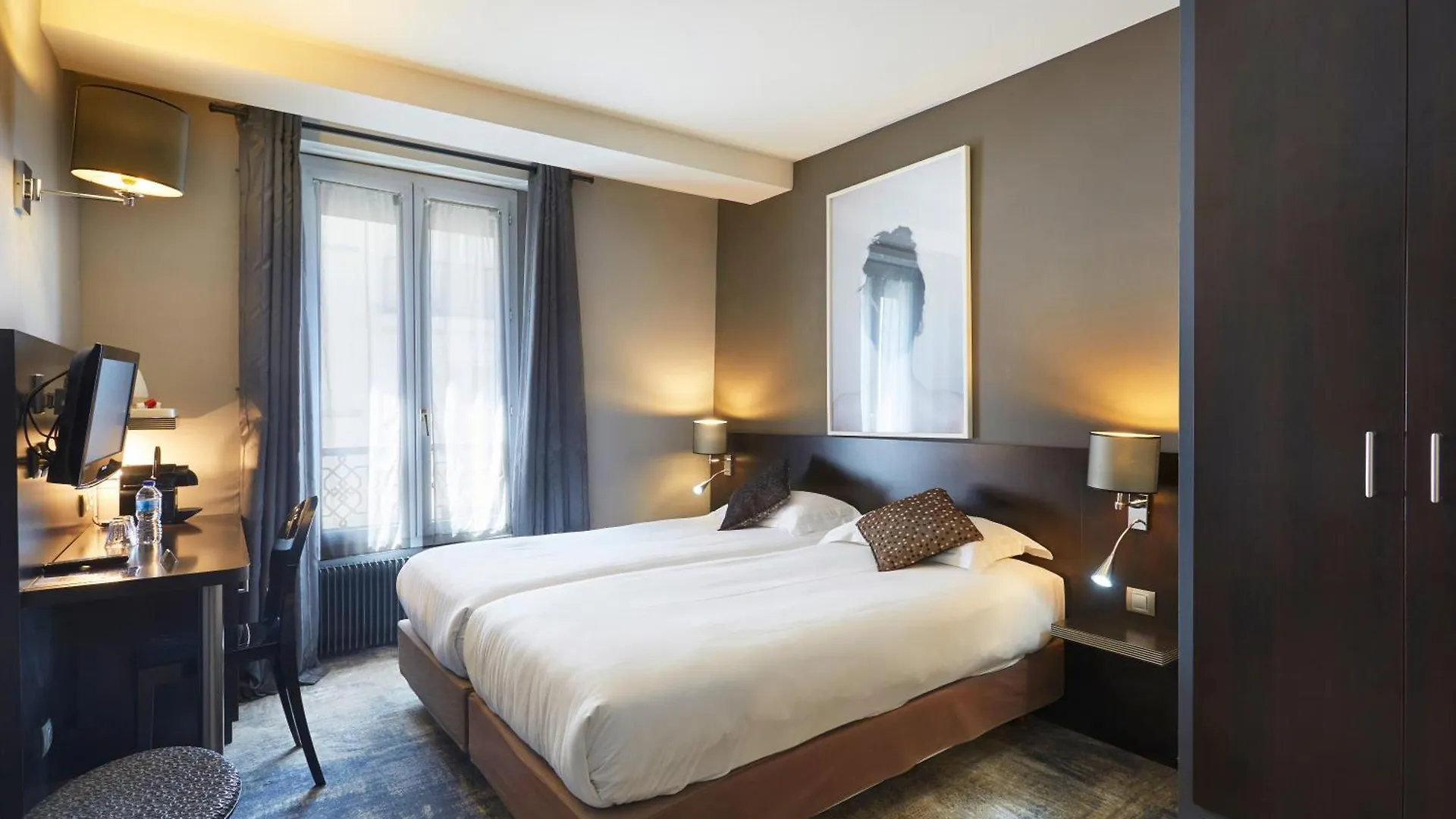 Logis Hotel Jardin De Villiers Paris