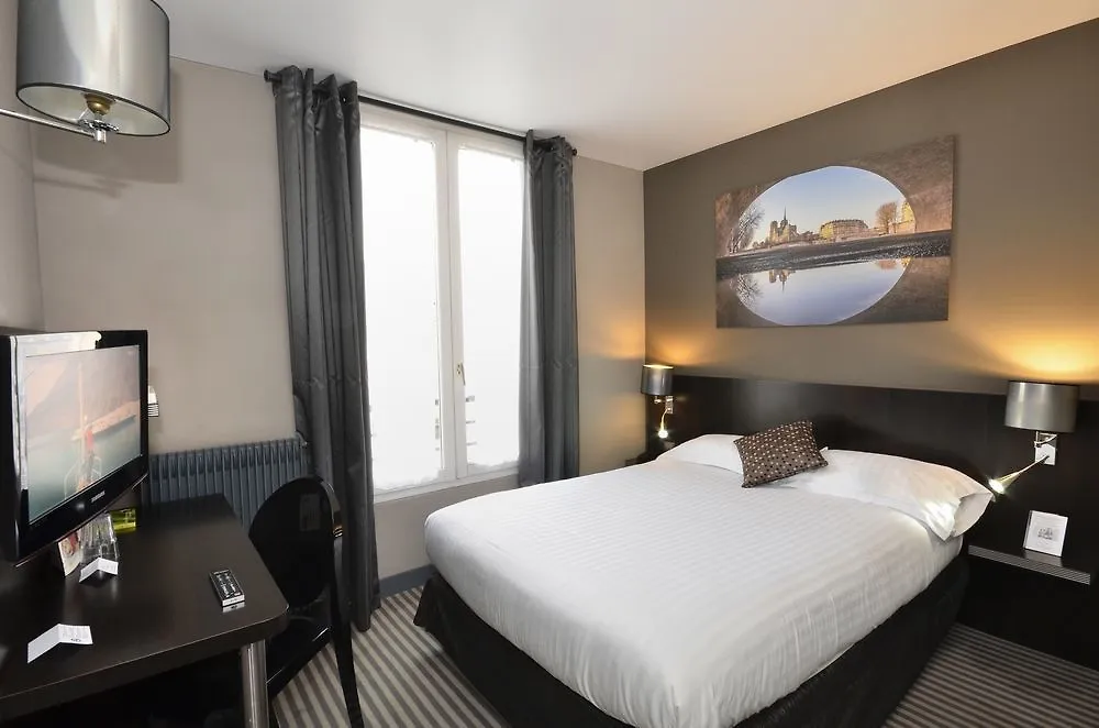 Logis Hotel Jardin De Villiers Paris 3*,  France