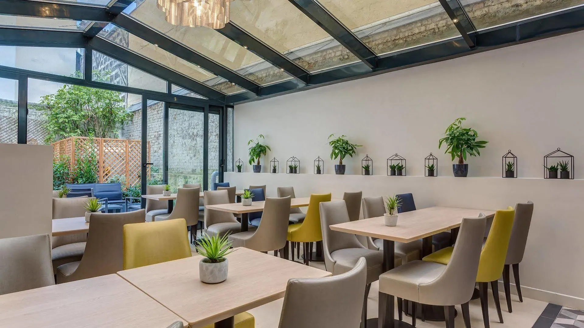 Logis Hotel Jardin De Villiers Париж